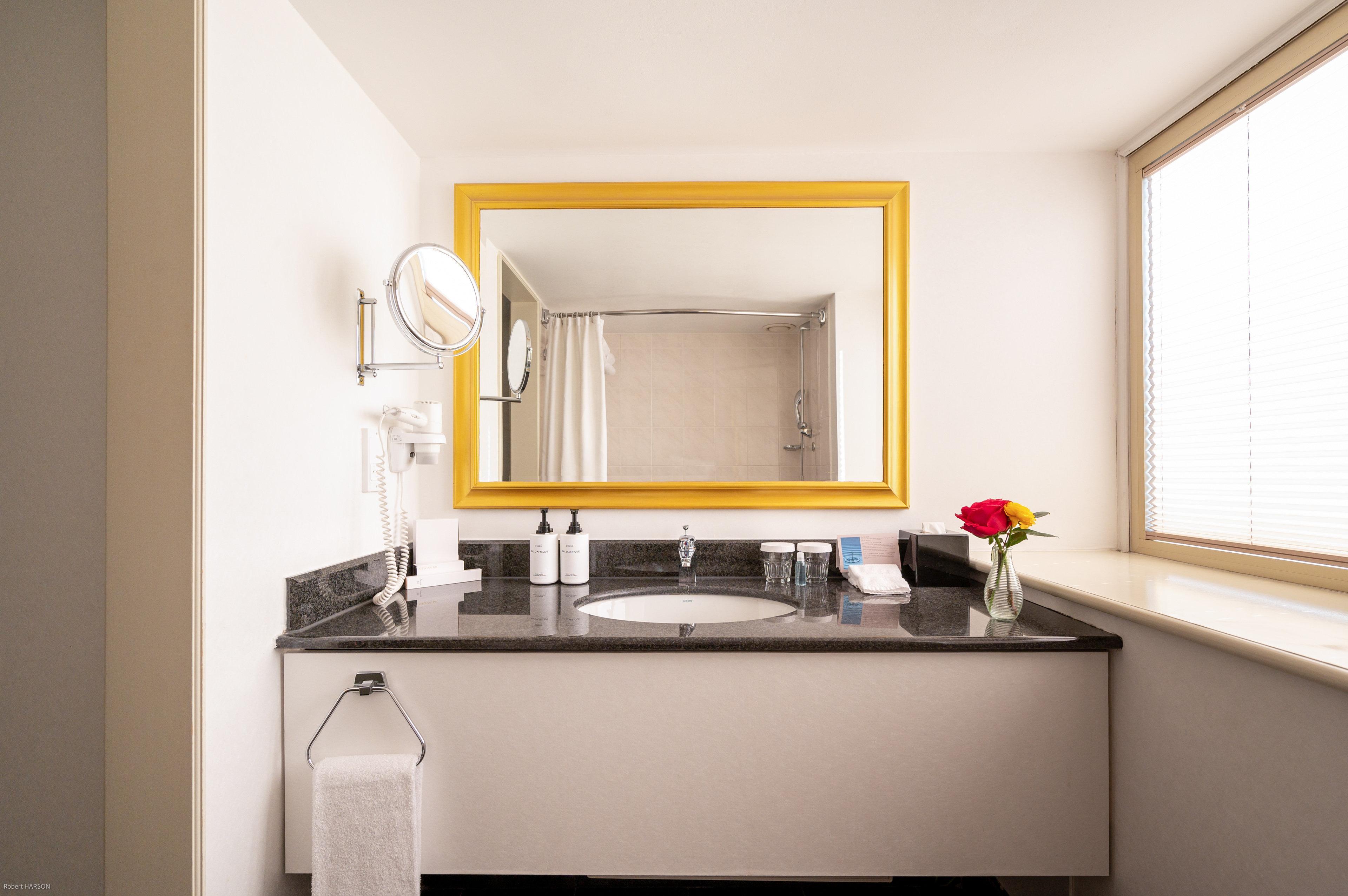 Intercontinental Wien By Ihg Exterior photo Bathroom